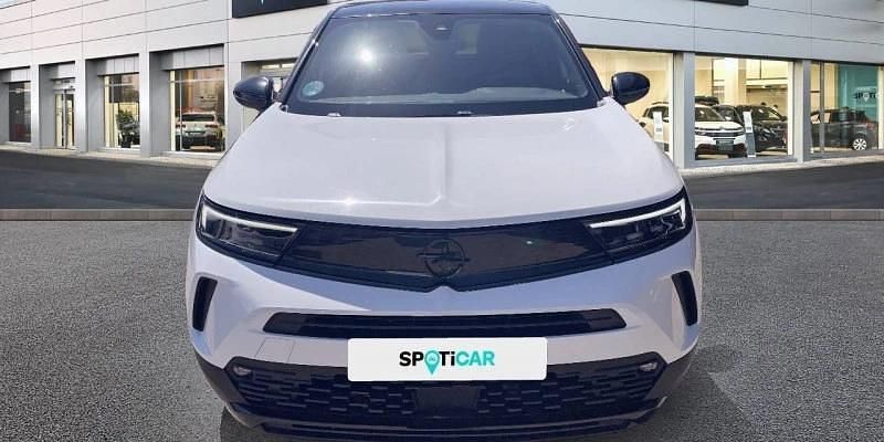 Usado Opel Mokka GS Line 131 CV (96 kW) 2021 Gris SUV