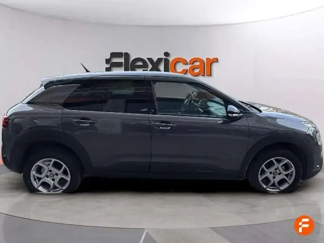 Usado Citroën C4 Cactus Feel 110 CV (80 kW) 2018 Gris Utilitario