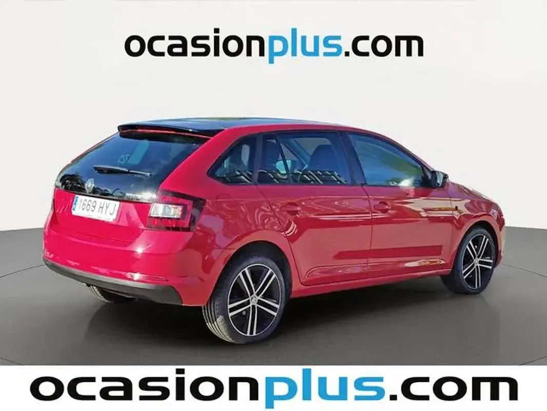 Usado Skoda Rapid Ambition 90 CV (66 kW) 2014 Rojo Utilitario