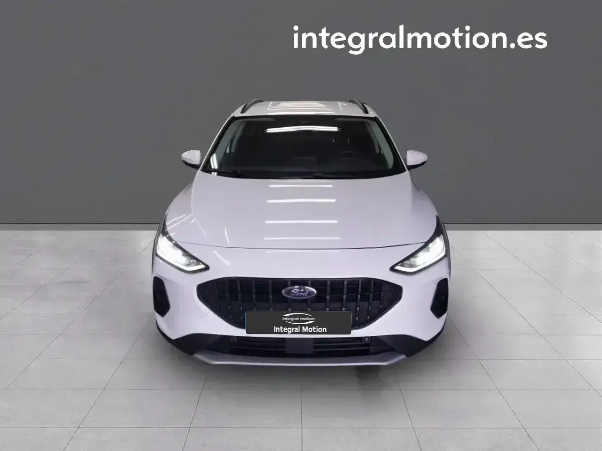 Usado Ford Focus Active 155 CV (114 kW) 2022 Blanco Berlina