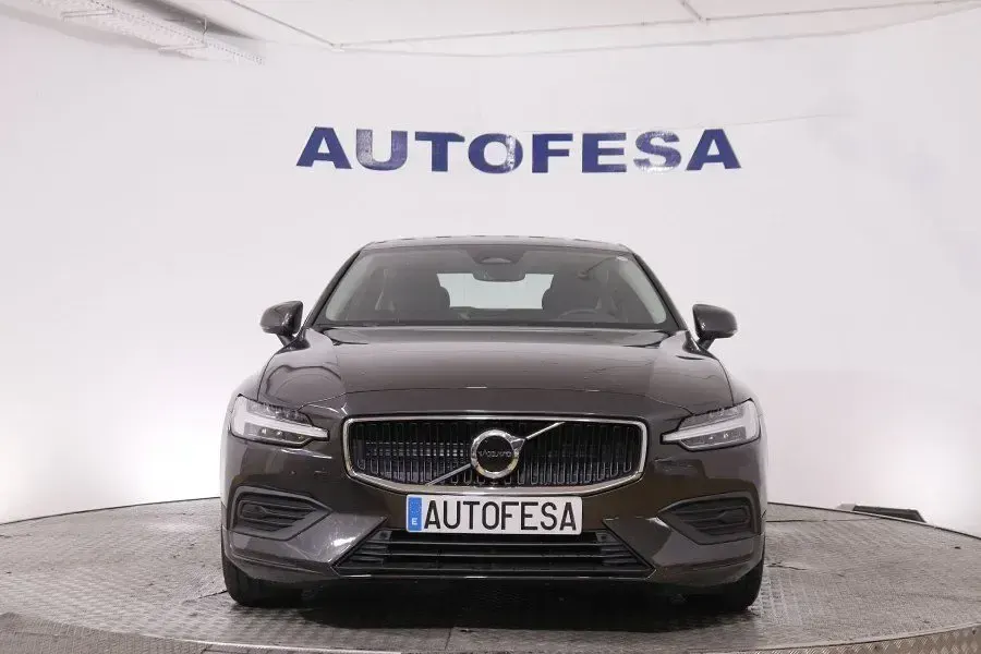 Usado Volvo S60 Core 197 CV (144 kW) 2023 Gris Berlina