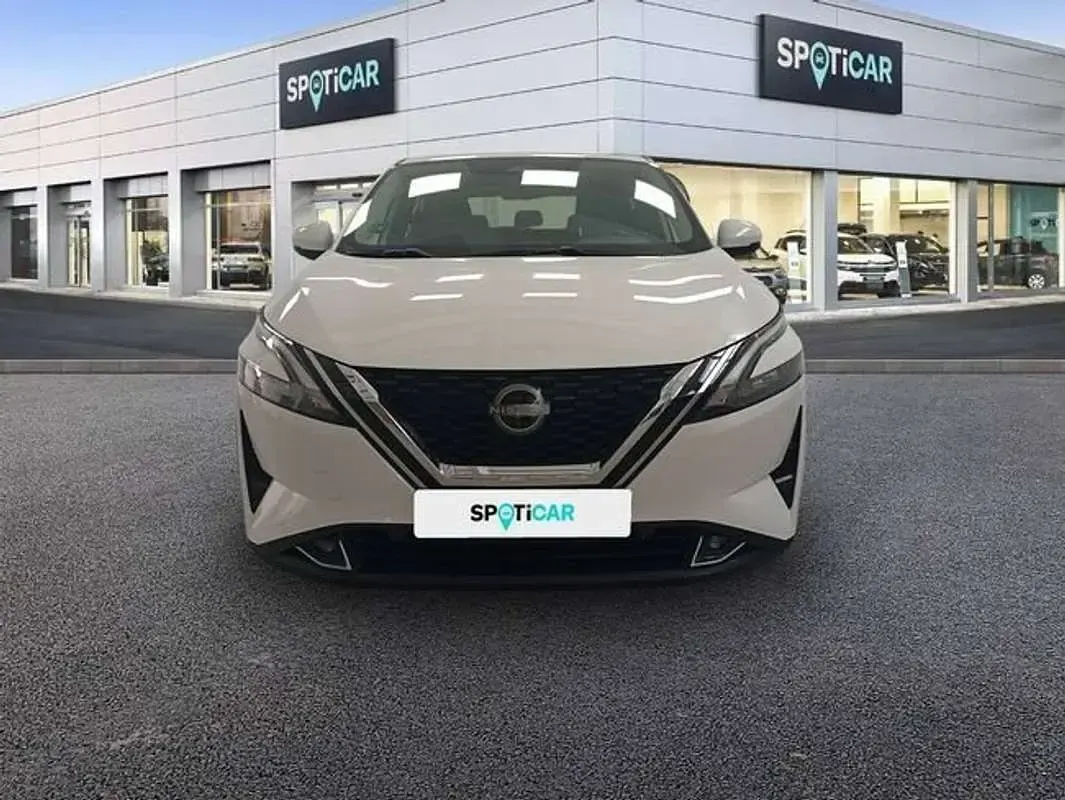 Usado Nissan Qashqai Acenta 140 CV (102 kW) 2022 Blanco SUV