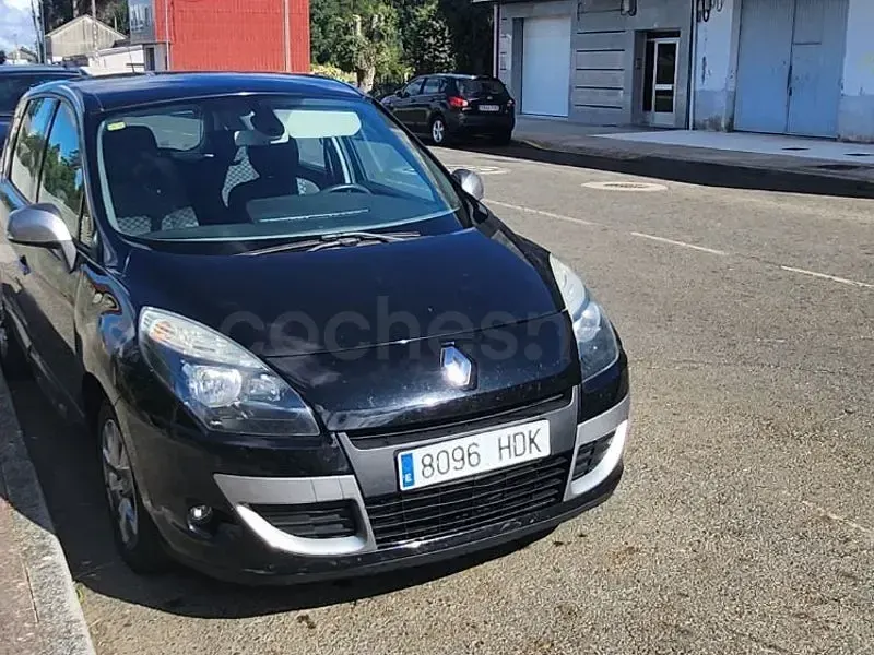 Usado Renault Scénic III Authentique 95 CV (69 kW) 2011 Negro Monovolumen