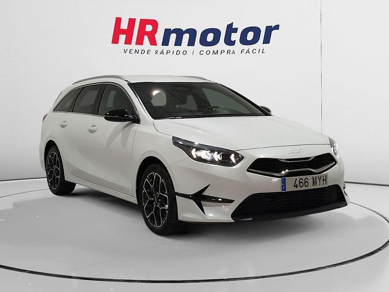 Blanco Usado 2025 Kia Ceed Style Utilitario | 21.610 € (Precio justo) - Imagen 1/4