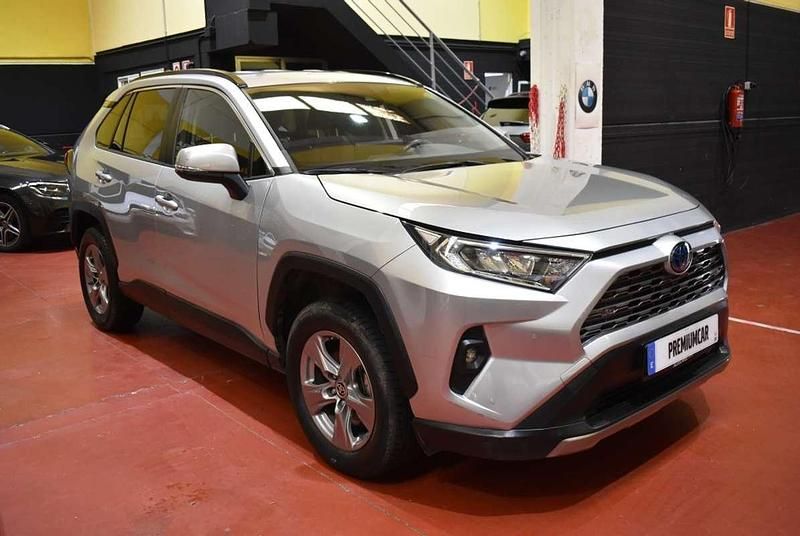 Usado Toyota RAV4 Hybrid Luxury 218 CV (160 kW) 2024 Gris SUV