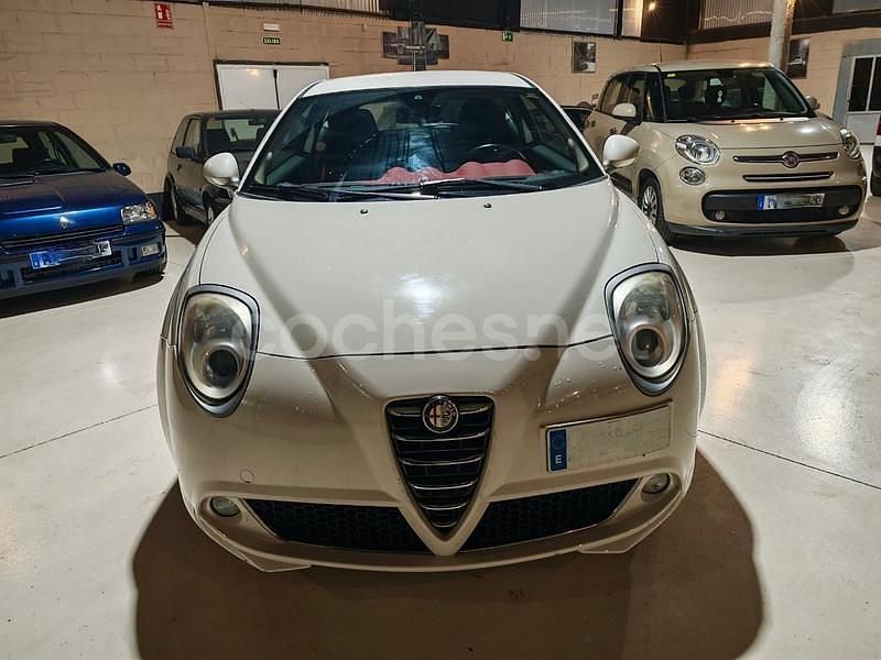 Usado Alfa Romeo MiTo Distinctive 95 CV (69 kW) 2013 Blanco Utilitario