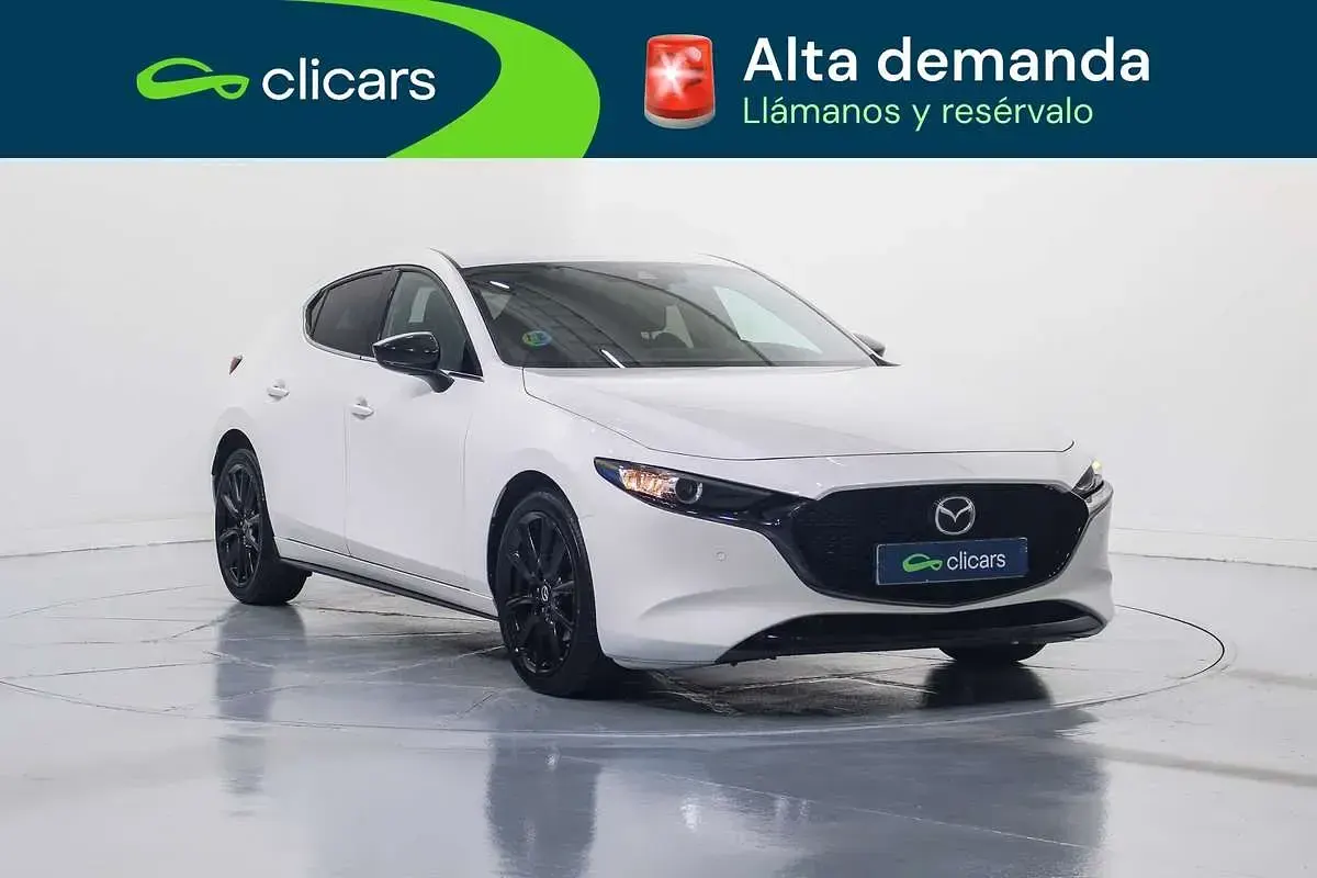 Usado Mazda 3 Homura-Line 122 CV (89 kW) 2022 Blanco Utilitario