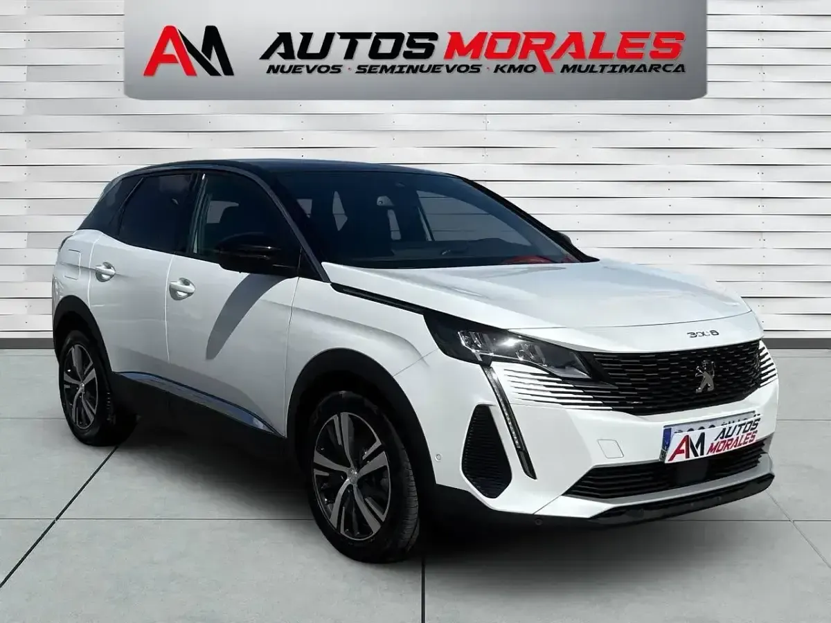 Usado Peugeot 3008 Allure 130 CV (95 kW) 2023 Blanco SUV