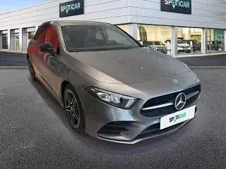 Usado Mercedes A180 116 CV (85 kW) 2021 Gris Berlina