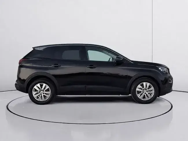 Usado Peugeot 3008 Active 130 CV (95 kW) 2018 Negro SUV