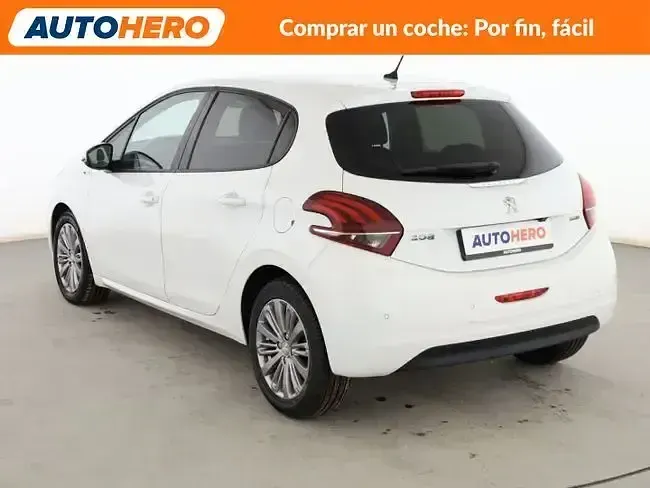 Occasion Peugeot 208 Style 100 PK (73 kW) 2016 Wit Hatchback