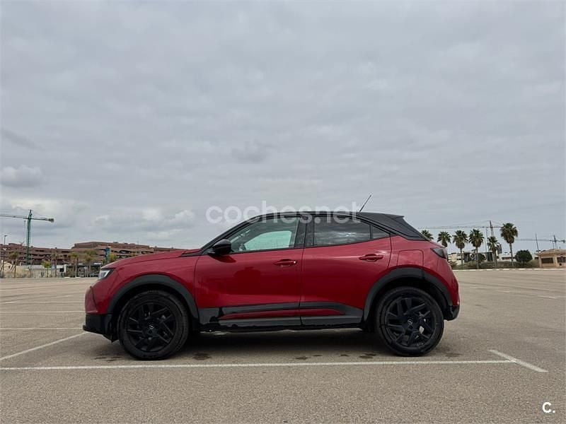 Usado Opel Mokka GS Line 110 CV (80 kW) 2023 Granate SUV