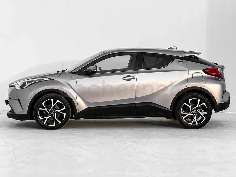 Usado Toyota C-HR Advance 122 CV (89 kW) 2019 Gris / plata SUV