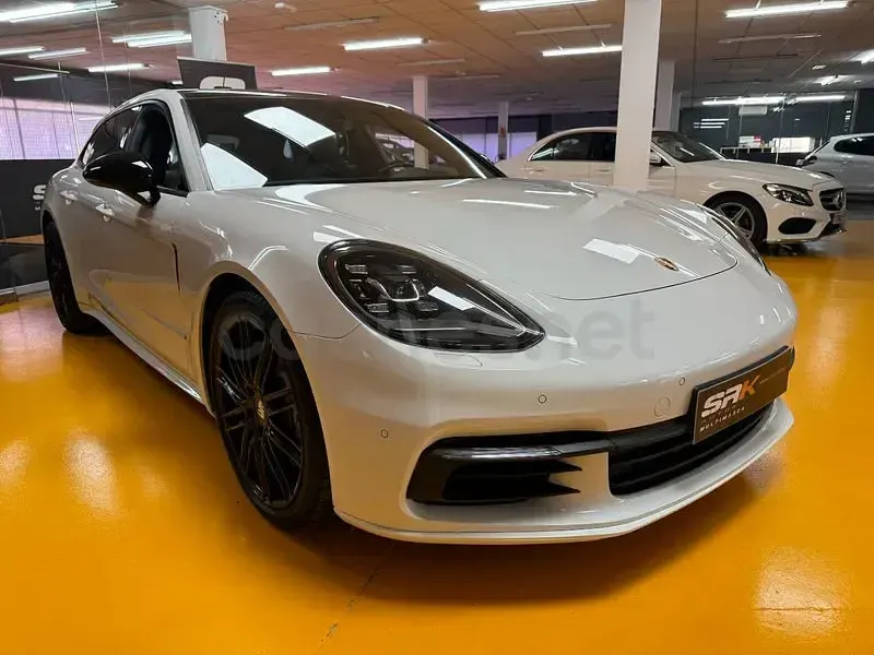 Usado Porsche Panamera 4 Sport Turismo Sport Turismo 330 CV (242 kW) 2018 Blanco Familiar