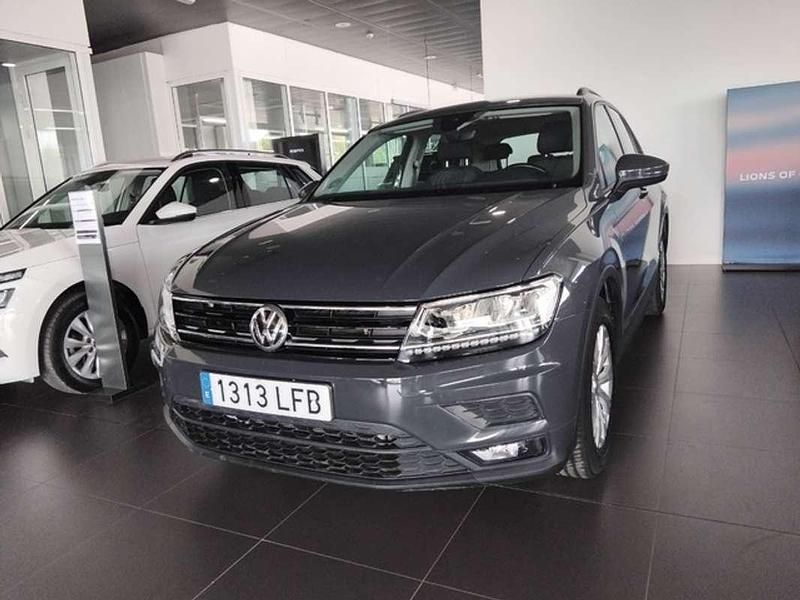 Usado VW Tiguan Edition 131 HP (96 kW) 2020 Cinzento SUV