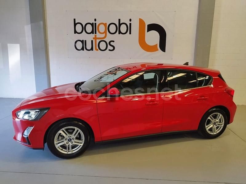 Usado Ford Focus Trend 120 CV (88 kW) 2020 Rojo Berlina
