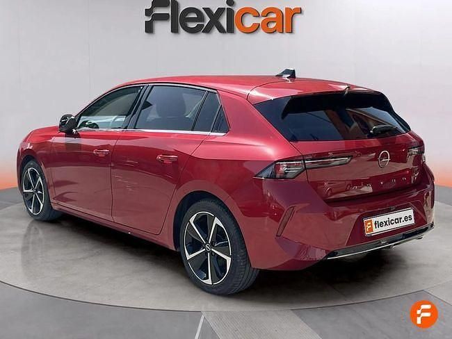 Usado Opel Astra Elegance 130 CV (95 kW) 2023 Rojo Berlina