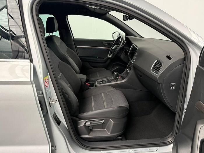Usado Seat Ateca 150 CV (110 kW) 2024 Gris plata SUV