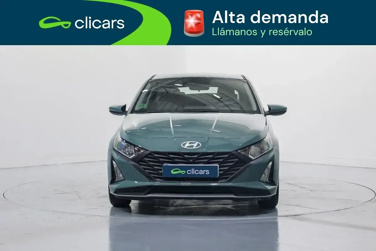 Usado Hyundai i20 84 CV (61 kW) 2025 Verde Utilitario