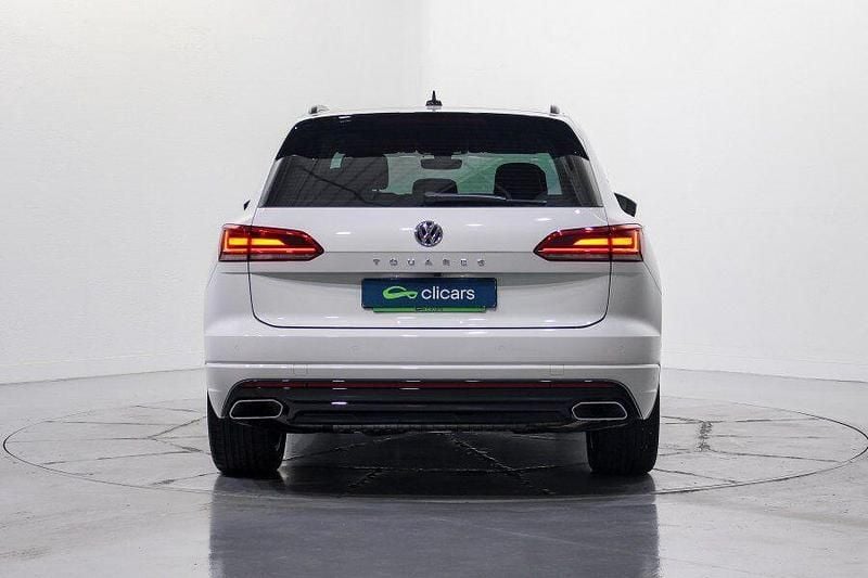 Usado VW Touareg R-line 286 CV (210 kW) 2020 Blanco SUV