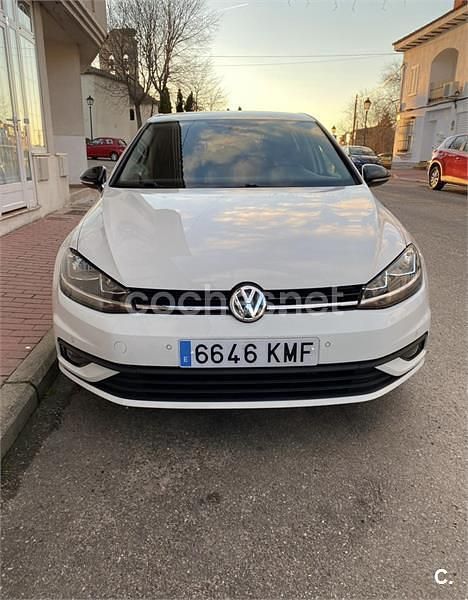 Usado VW Golf VII 115 CV (84 kW) 2018 Blanco Berlina