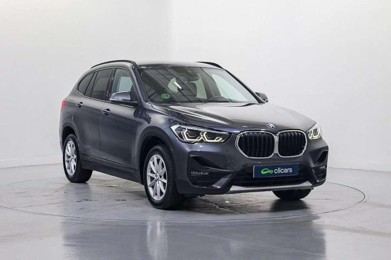 Käytetty BMW X1 M Sport 150 HP (110 kW) 2022 Harmaa Katumaasturi