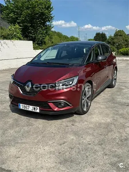 Usado Renault Scenic E-Tech Zen 130 CV (95 kW) 2017 Granate Monovolumen