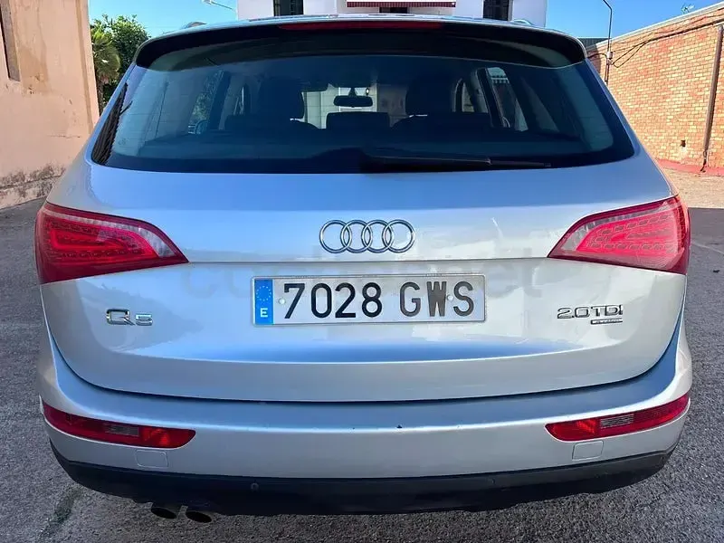 Usado Audi Q5 170 CV (125 kW) 2010 Gris / plata SUV