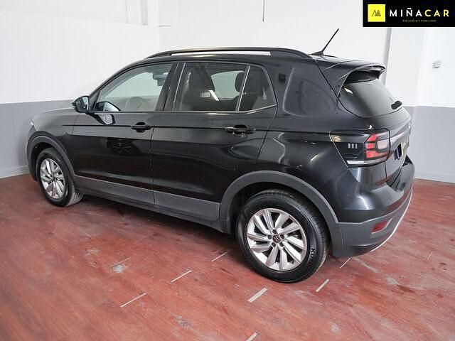 Usado VW T-Cross Advance 110 CV (80 kW) 2023 Negro SUV