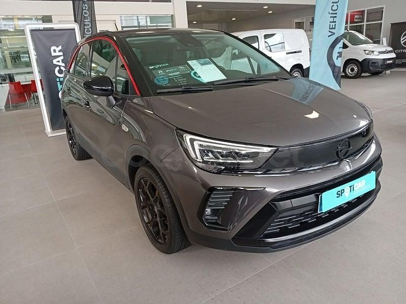 Usado Opel Crossland 110 CV (80 kW) 2023 Gris / plata SUV