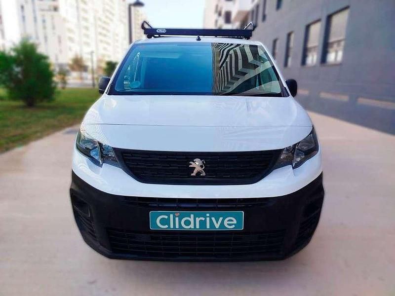 Usado Peugeot Partner 75 CV (55 kW) 2021 Blanco Monovolumen