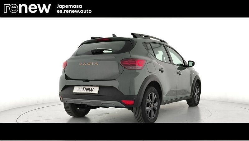 Usado Dacia Sandero Extreme 100 CV (73 kW) 2025 Verde Berlina