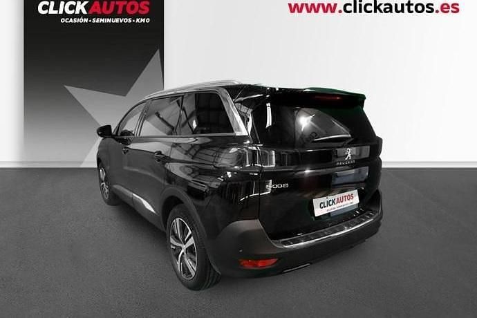 Usado Peugeot 5008 Allure 130 CV (95 kW) 2022 SUV