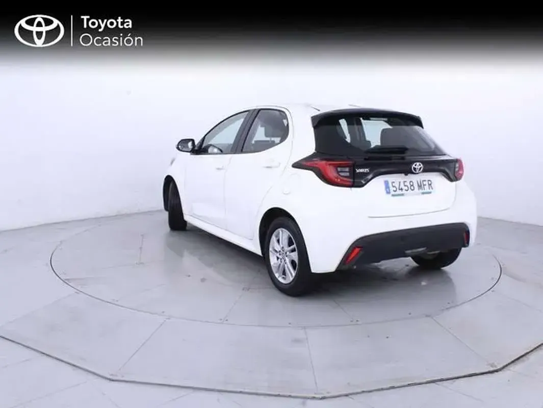 Usado Toyota Yaris Edition 125 CV (91 kW) 2023 Blanco Utilitario