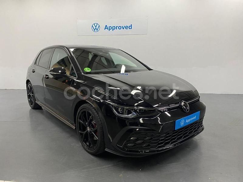Negro Usado 2024 VW Golf VIII GTD Berlina | 40.600 € (Un poco caro) - Imagen 1/4