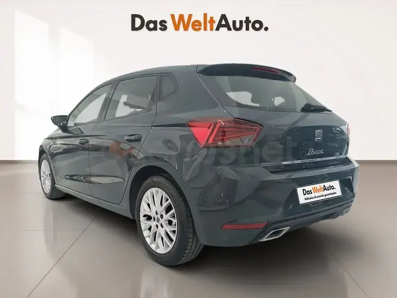 Usado Seat Ibiza FR 115 CV (84 kW) 2025 Gris / plata Utilitario