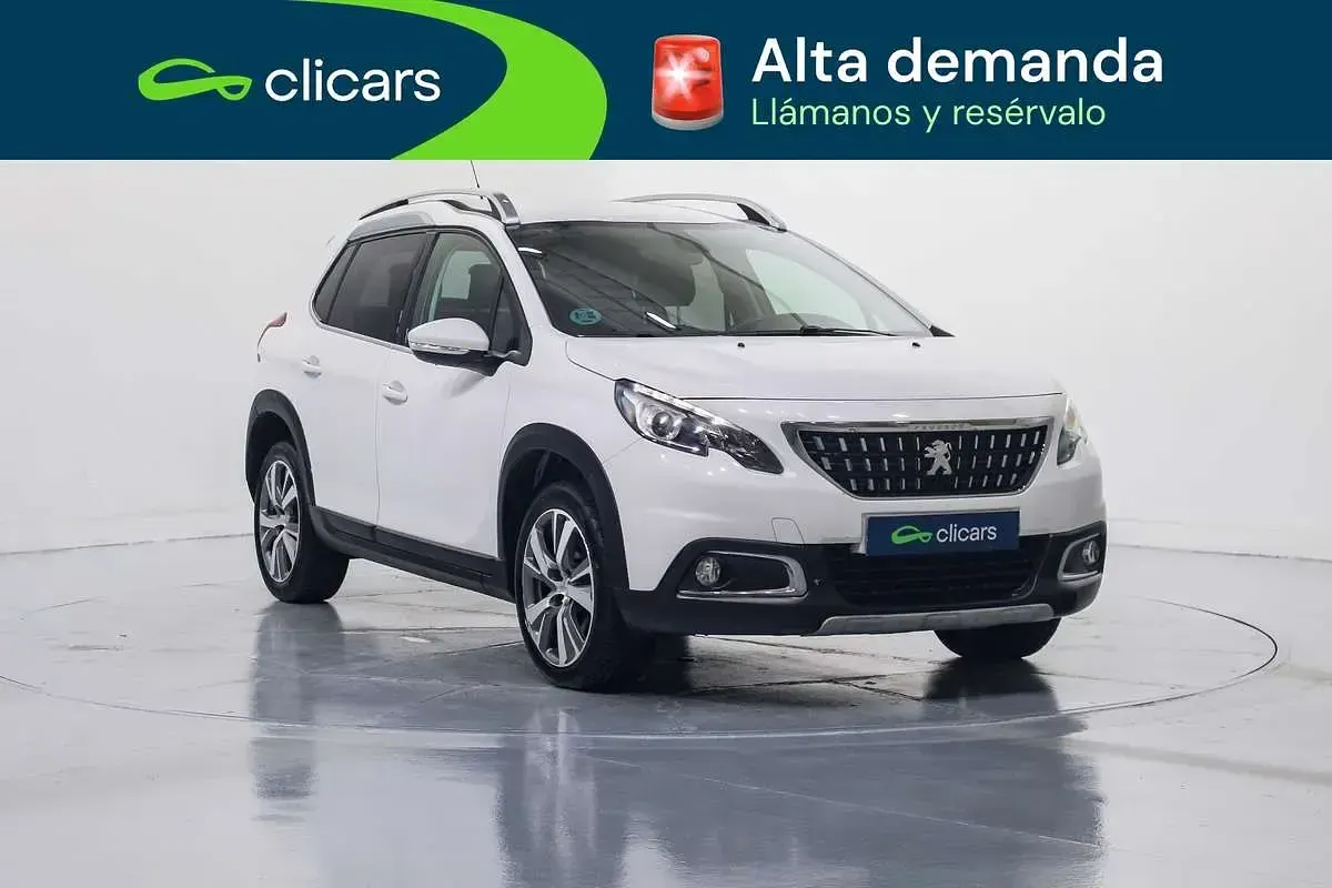 Usado Peugeot 2008 Allure 110 CV (80 kW) 2017 Blanco SUV