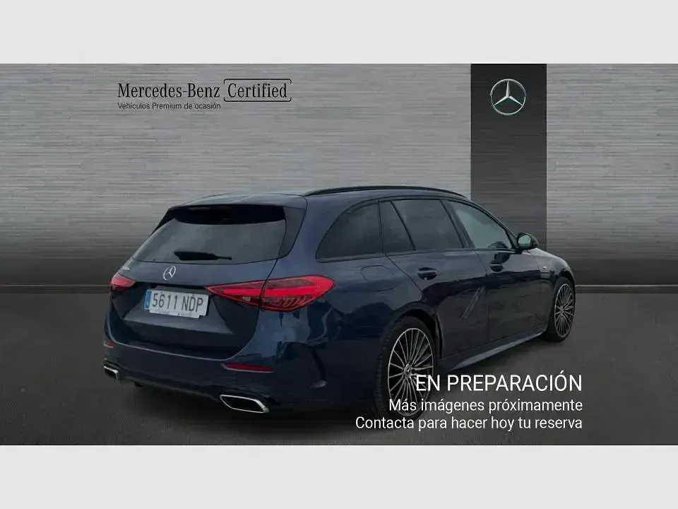 Usado Mercedes C300e 313 CV (230 kW) 2025 Azul Familiar