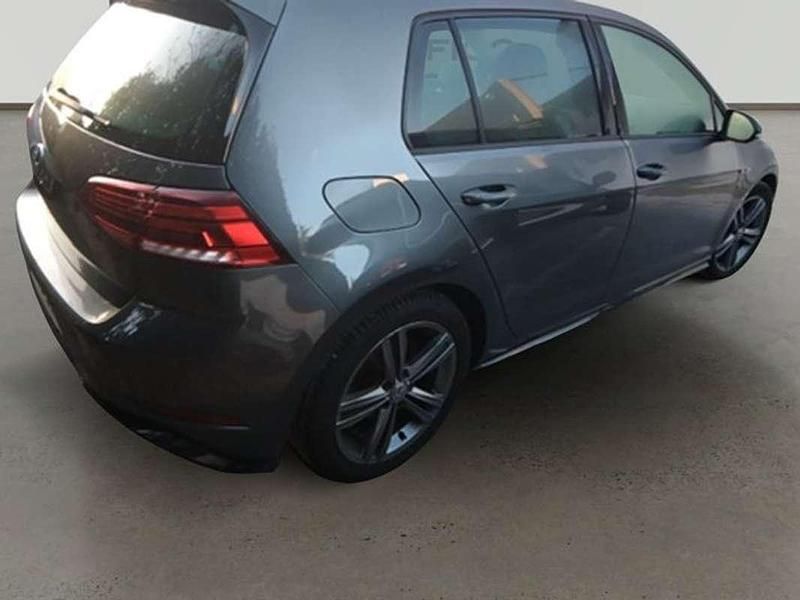Usado VW Golf VII Sport 150 HP (110 kW) 2020 Cinzento Citadino
