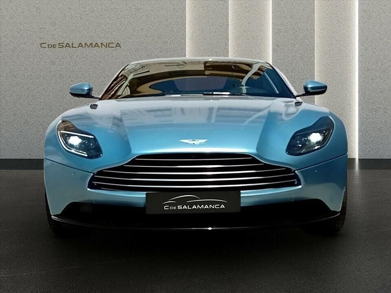 Usado Aston Martin DB11 517 CV (380 kW) 2020 Azul claro metalizado Coupe