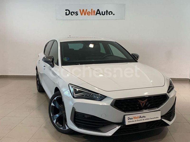Blanco Usado 2024 Cupra Leon Berlina | 26.200 € (Buen precio) - Imagen 1/4