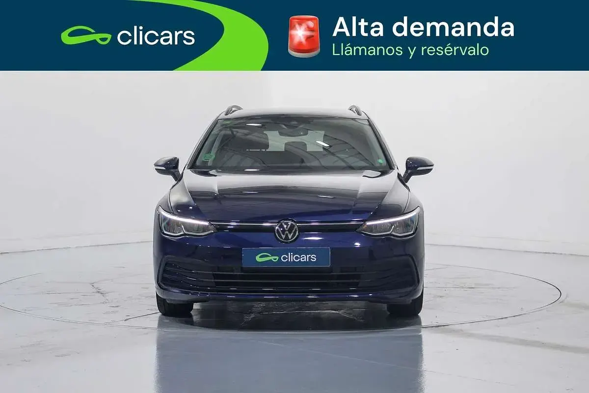 Usado VW Golf VIII Life 116 CV (85 kW) 2022 Azul Familiar