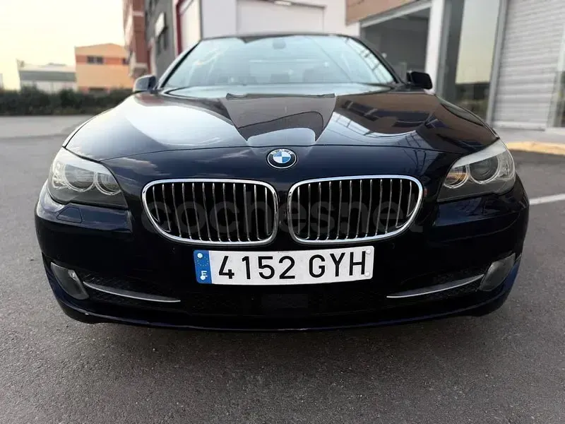 Usado BMW 520 Sport Line 177 CV (130 kW) 2010 Azul Berlina