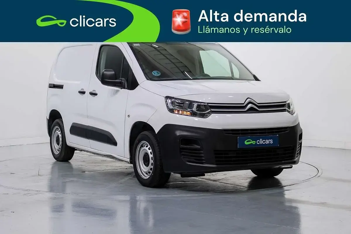 Usado Citroën Berlingo 102 CV (75 kW) 2022 Blanco Monovolumen