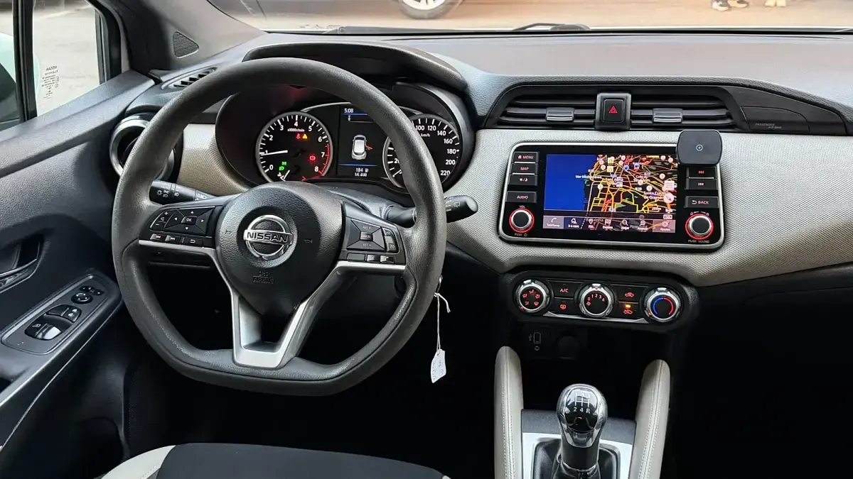 Usado Nissan Micra Acenta 100 CV (73 kW) 2018 Blanco Berlina