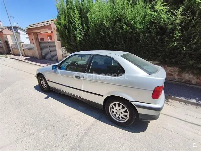 Usado BMW 316 100 CV (73 kW) 1998 Gris / plata Coupe