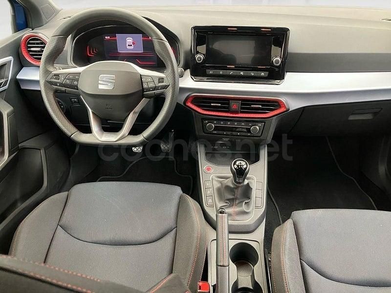 Usado Seat Ibiza FR 115 CV (84 kW) 2024 Azul Berlina