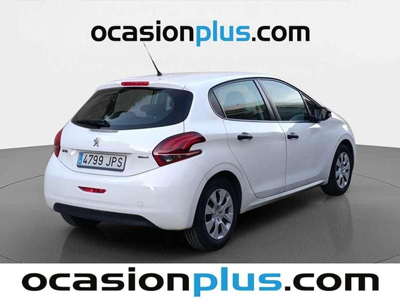 Usado Peugeot 208 Access 82 CV (60 kW) 2016 Blanco Utilitario