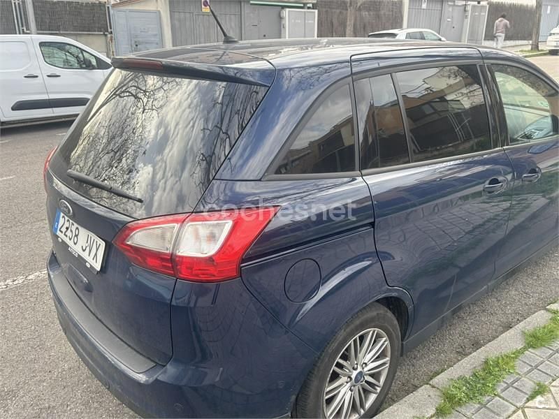 Usado Ford Grand C-Max Trend 120 CV (88 kW) 2016 Azul Monovolumen