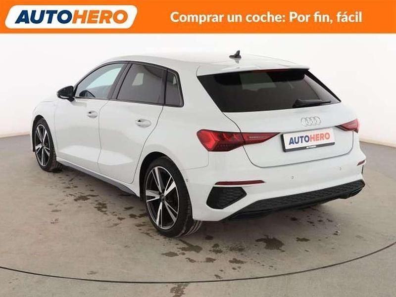 Usado Audi A3 150 HP (110 kW) 2021 Branco Sedan